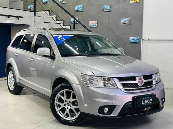 FIAT FREEMONT 2.4 EMOTION 16V GASOLINA 4P AUTOMÁTICO